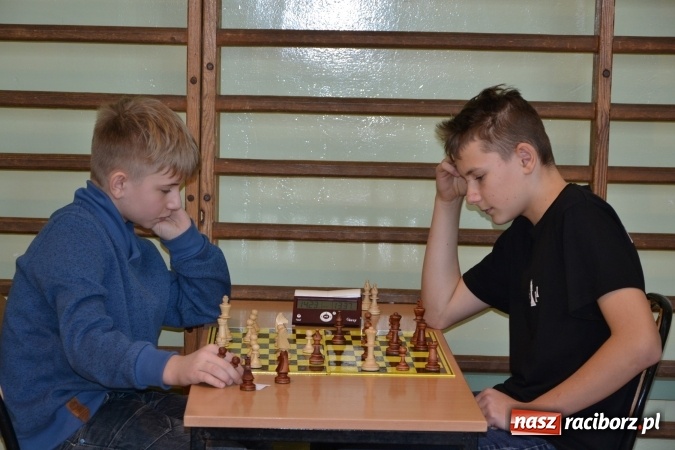 Zdjęcie w galerii na portalu naszraciborz.pl: VIII Międzynarodowy Turniej Szachowy w ZSO w Tworkowie wiadomości z regionu