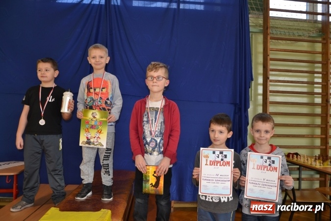 Zdjęcie w galerii na portalu naszraciborz.pl: VIII Międzynarodowy Turniej Szachowy w ZSO w Tworkowie wiadomości z regionu