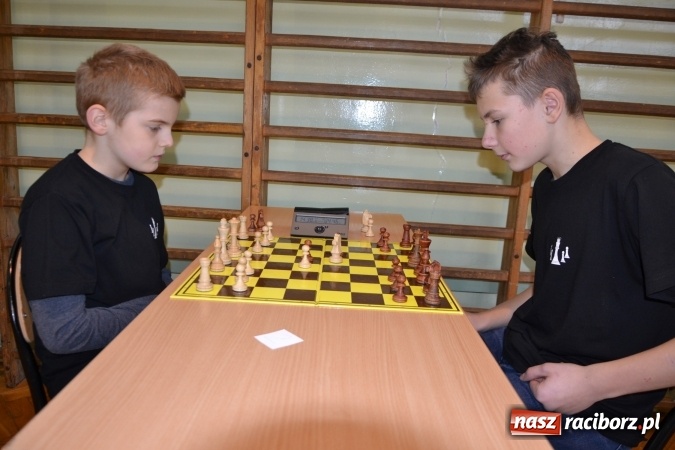Zdjęcie w galerii na portalu naszraciborz.pl: VIII Międzynarodowy Turniej Szachowy w ZSO w Tworkowie wiadomości z regionu