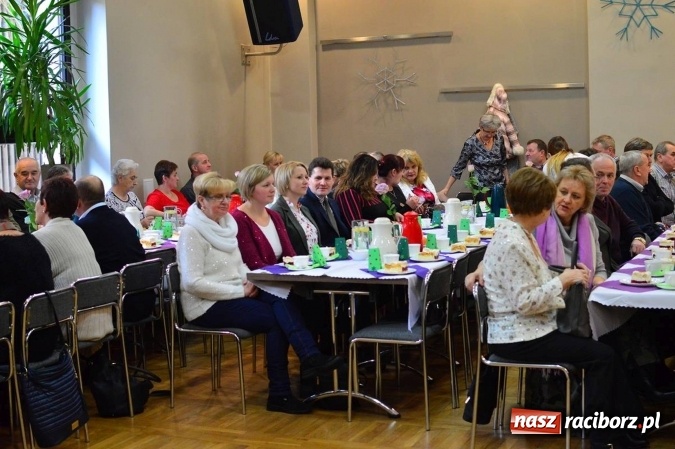 Zdjęcie w galerii na portalu naszraciborz.pl: Dzień Babci i Dziadka w bieńkowickim przedszkolu  wiadomości z regionu