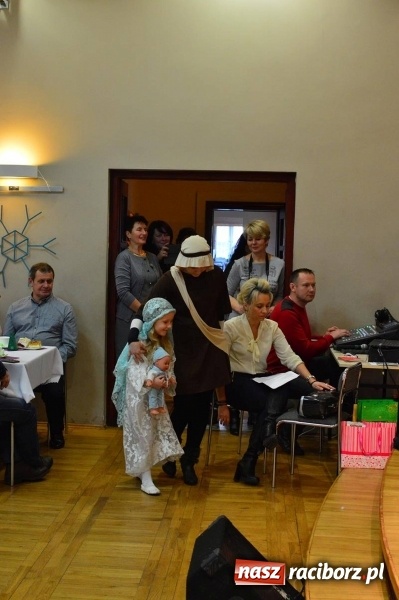 Zdjęcie w galerii na portalu naszraciborz.pl: Dzień Babci i Dziadka w bieńkowickim przedszkolu  wiadomości z regionu