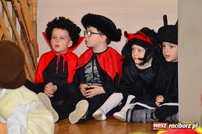 Zdjęcie w galerii na portalu naszraciborz.pl: Dzień Babci i Dziadka w bieńkowickim przedszkolu  wiadomości z regionu