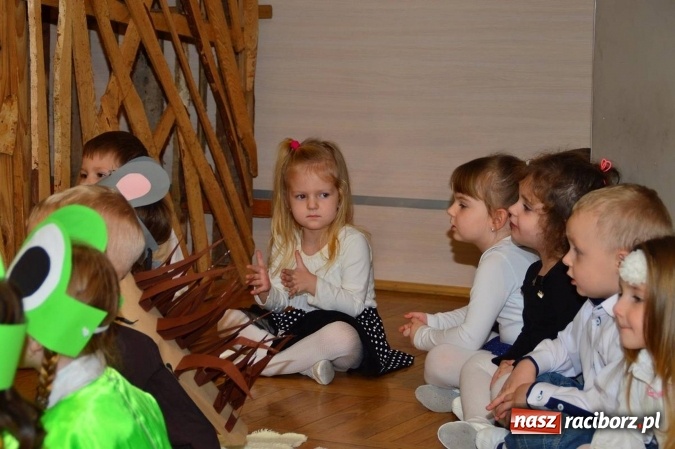 Zdjęcie w galerii na portalu naszraciborz.pl: Dzień Babci i Dziadka w bieńkowickim przedszkolu  wiadomości z regionu