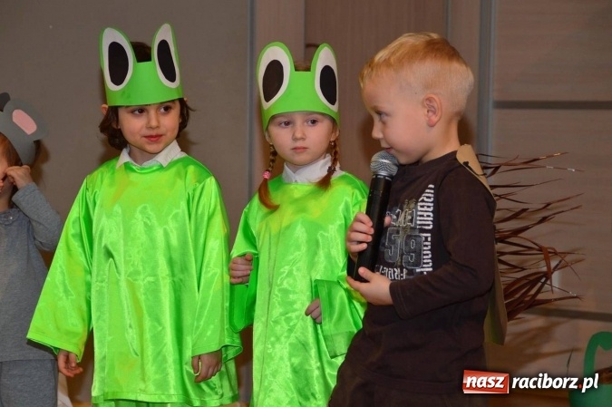 Zdjęcie w galerii na portalu naszraciborz.pl: Dzień Babci i Dziadka w bieńkowickim przedszkolu  wiadomości z regionu