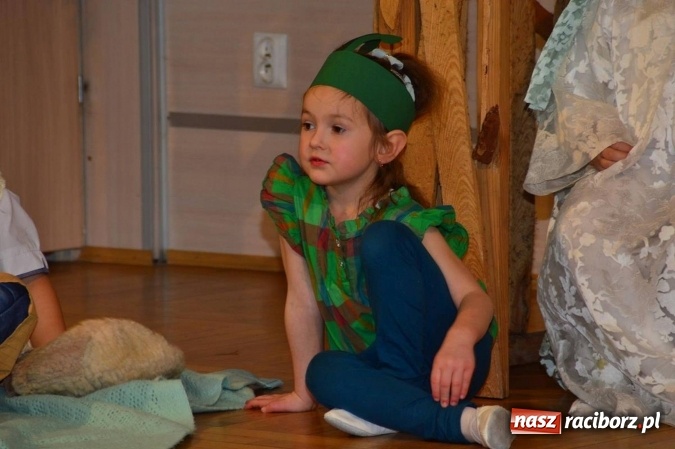 Zdjęcie w galerii na portalu naszraciborz.pl: Dzień Babci i Dziadka w bieńkowickim przedszkolu  wiadomości z regionu