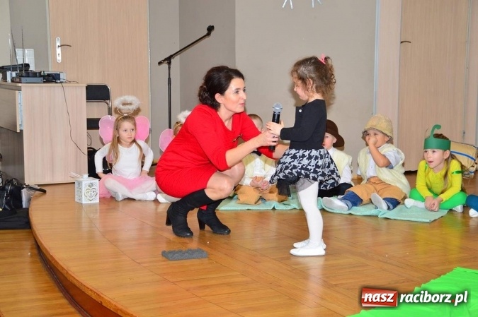 Zdjęcie w galerii na portalu naszraciborz.pl: Dzień Babci i Dziadka w bieńkowickim przedszkolu  wiadomości z regionu