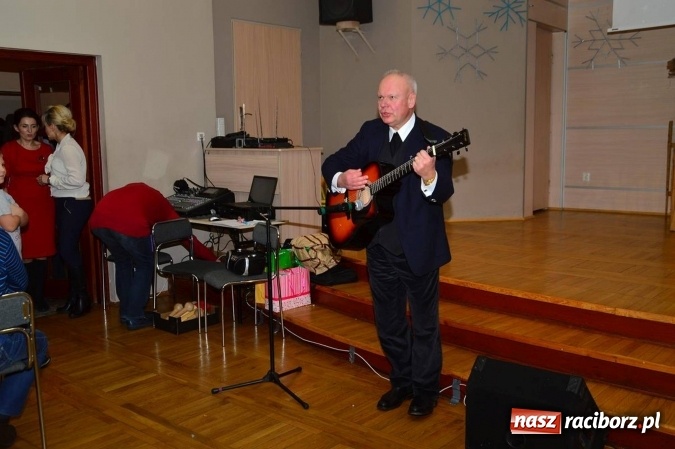 Zdjęcie w galerii na portalu naszraciborz.pl: Dzień Babci i Dziadka w bieńkowickim przedszkolu  wiadomości z regionu