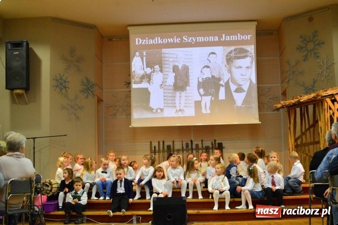 Zdjęcie w galerii na portalu naszraciborz.pl: Dzień Babci i Dziadka w bieńkowickim przedszkolu  wiadomości z regionu