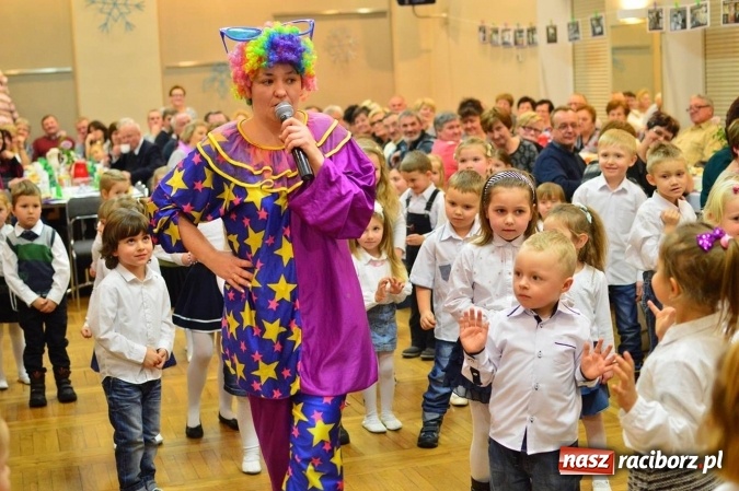 Zdjęcie w galerii na portalu naszraciborz.pl: Dzień Babci i Dziadka w bieńkowickim przedszkolu  wiadomości z regionu