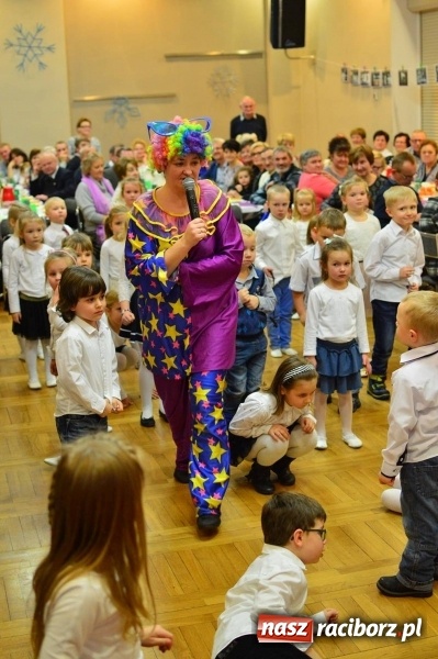 Zdjęcie w galerii na portalu naszraciborz.pl: Dzień Babci i Dziadka w bieńkowickim przedszkolu  wiadomości z regionu