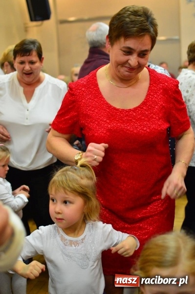 Zdjęcie w galerii na portalu naszraciborz.pl: Dzień Babci i Dziadka w bieńkowickim przedszkolu  wiadomości z regionu