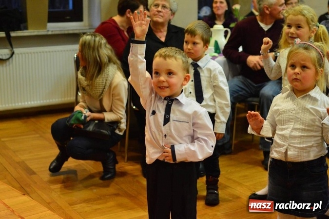 Zdjęcie w galerii na portalu naszraciborz.pl: Dzień Babci i Dziadka w bieńkowickim przedszkolu  wiadomości z regionu
