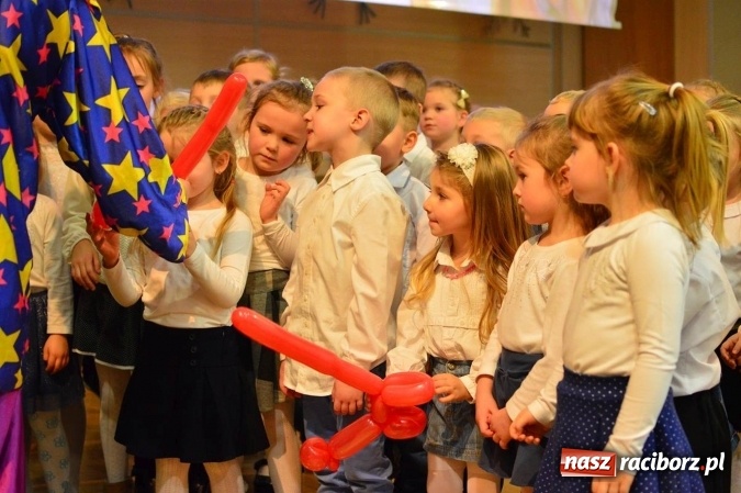 Zdjęcie w galerii na portalu naszraciborz.pl: Dzień Babci i Dziadka w bieńkowickim przedszkolu  wiadomości z regionu