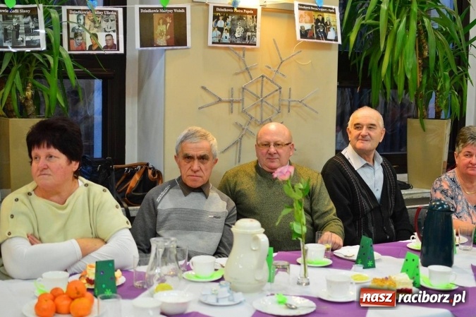 Zdjęcie w galerii na portalu naszraciborz.pl: Dzień Babci i Dziadka w bieńkowickim przedszkolu  wiadomości z regionu