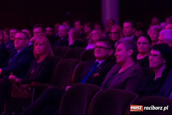 Zdjęcie w galerii na portalu naszraciborz.pl: Obsłużą was tak, jak na to zasłużyliście, czyli jak to starosta Winiarski skradł urodzinowe show prezydentowi Lenkowi wiadomości z regionu