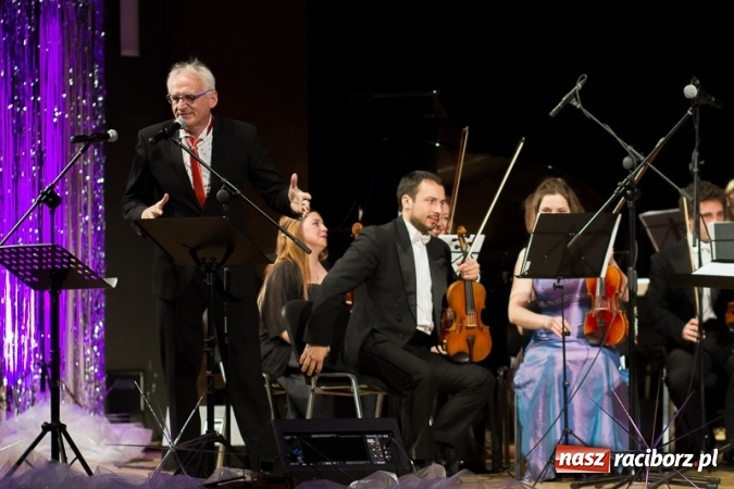 Zdjęcie w galerii na portalu naszraciborz.pl: Obsłużą was tak, jak na to zasłużyliście, czyli jak to starosta Winiarski skradł urodzinowe show prezydentowi Lenkowi wiadomości z regionu