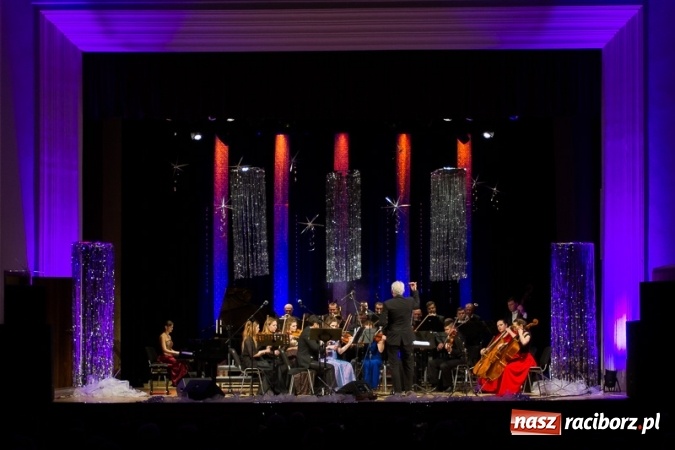 Zdjęcie w galerii na portalu naszraciborz.pl: Obsłużą was tak, jak na to zasłużyliście, czyli jak to starosta Winiarski skradł urodzinowe show prezydentowi Lenkowi wiadomości z regionu