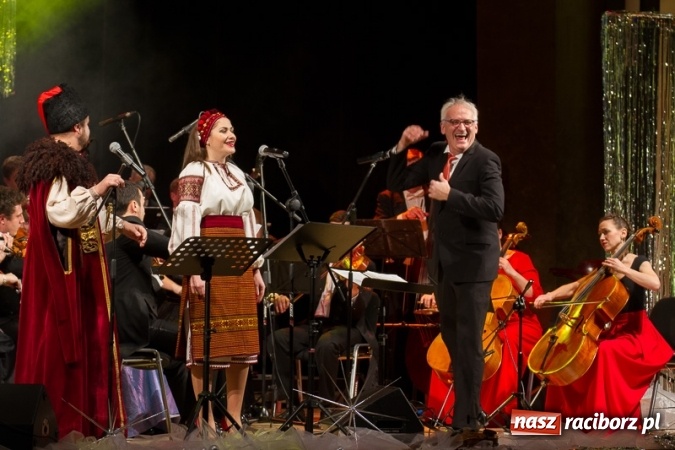 Zdjęcie w galerii na portalu naszraciborz.pl: Obsłużą was tak, jak na to zasłużyliście, czyli jak to starosta Winiarski skradł urodzinowe show prezydentowi Lenkowi wiadomości z regionu