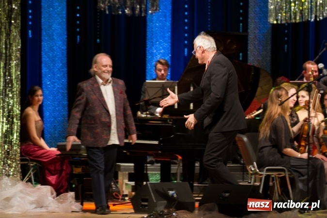 Zdjęcie w galerii na portalu naszraciborz.pl: Obsłużą was tak, jak na to zasłużyliście, czyli jak to starosta Winiarski skradł urodzinowe show prezydentowi Lenkowi wiadomości z regionu