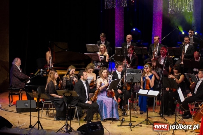 Zdjęcie w galerii na portalu naszraciborz.pl: Obsłużą was tak, jak na to zasłużyliście, czyli jak to starosta Winiarski skradł urodzinowe show prezydentowi Lenkowi wiadomości z regionu