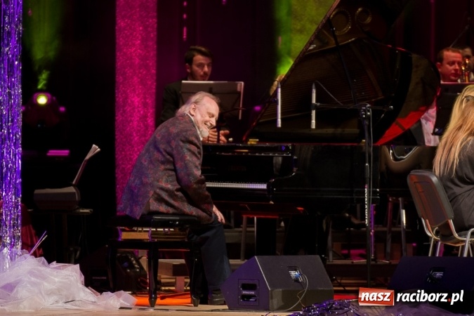 Zdjęcie w galerii na portalu naszraciborz.pl: Obsłużą was tak, jak na to zasłużyliście, czyli jak to starosta Winiarski skradł urodzinowe show prezydentowi Lenkowi wiadomości z regionu