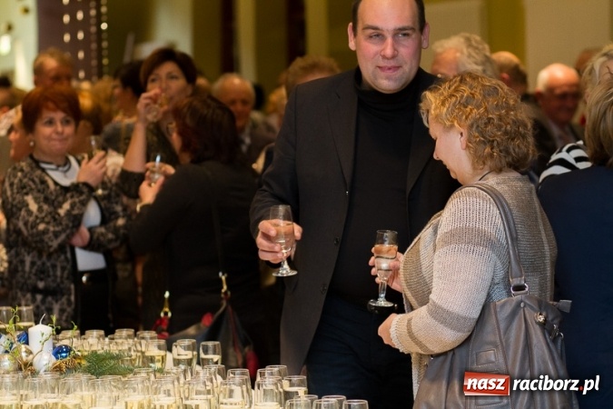 Zdjęcie w galerii na portalu naszraciborz.pl: Obsłużą was tak, jak na to zasłużyliście, czyli jak to starosta Winiarski skradł urodzinowe show prezydentowi Lenkowi wiadomości z regionu