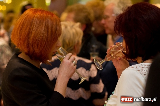 Zdjęcie w galerii na portalu naszraciborz.pl: Obsłużą was tak, jak na to zasłużyliście, czyli jak to starosta Winiarski skradł urodzinowe show prezydentowi Lenkowi wiadomości z regionu