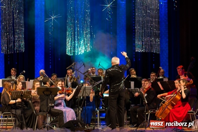 Zdjęcie w galerii na portalu naszraciborz.pl: Obsłużą was tak, jak na to zasłużyliście, czyli jak to starosta Winiarski skradł urodzinowe show prezydentowi Lenkowi wiadomości z regionu