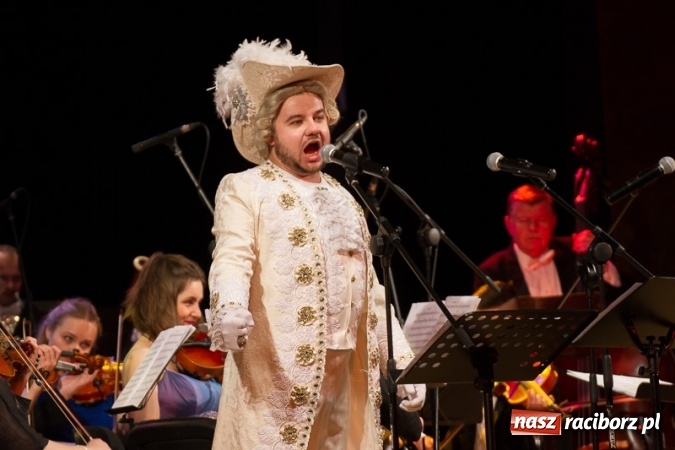 Zdjęcie w galerii na portalu naszraciborz.pl: Obsłużą was tak, jak na to zasłużyliście, czyli jak to starosta Winiarski skradł urodzinowe show prezydentowi Lenkowi wiadomości z regionu