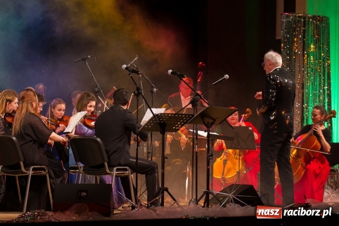 Zdjęcie w galerii na portalu naszraciborz.pl: Obsłużą was tak, jak na to zasłużyliście, czyli jak to starosta Winiarski skradł urodzinowe show prezydentowi Lenkowi wiadomości z regionu