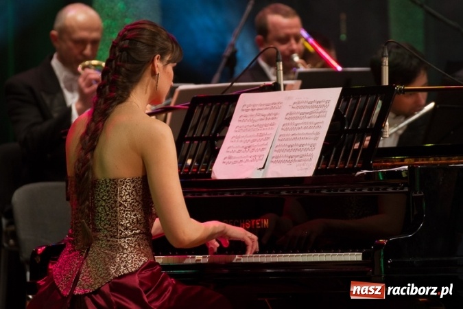 Zdjęcie w galerii na portalu naszraciborz.pl: Obsłużą was tak, jak na to zasłużyliście, czyli jak to starosta Winiarski skradł urodzinowe show prezydentowi Lenkowi wiadomości z regionu