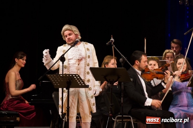 Zdjęcie w galerii na portalu naszraciborz.pl: Obsłużą was tak, jak na to zasłużyliście, czyli jak to starosta Winiarski skradł urodzinowe show prezydentowi Lenkowi wiadomości z regionu