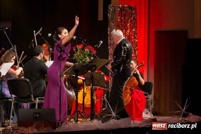 Zdjęcie w galerii na portalu naszraciborz.pl: Obsłużą was tak, jak na to zasłużyliście, czyli jak to starosta Winiarski skradł urodzinowe show prezydentowi Lenkowi wiadomości z regionu