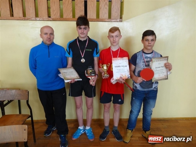 Zdjęcie w galerii na portalu naszraciborz.pl: Turniej tenisa stołowego w Nędzy wiadomości z regionu