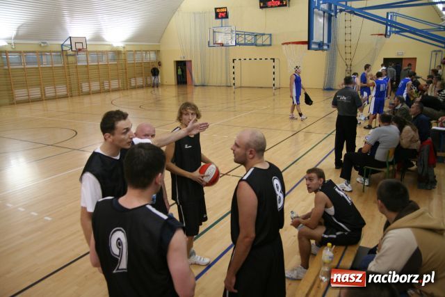 Zdjęcie w galerii na portalu naszraciborz.pl: II runda koszykarzy rozpoczęta wiadomości z regionu