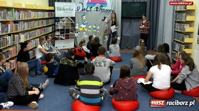 Zdjęcie w galerii na portalu naszraciborz.pl: Eksperymentalna Noc dla gimnazjalist&oacute;w w bibliotece za nami! wiadomości z regionu