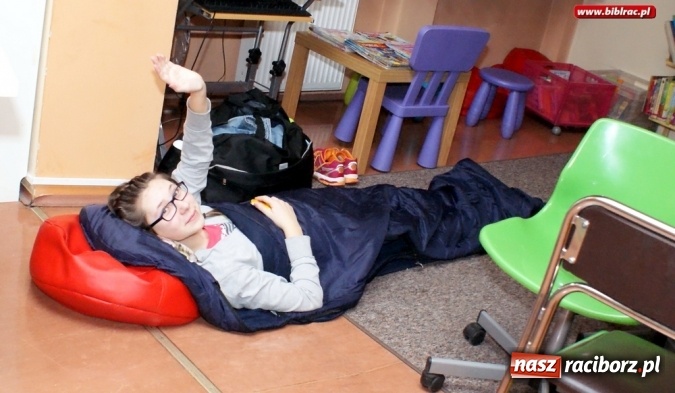 Zdjęcie w galerii na portalu naszraciborz.pl: Eksperymentalna Noc dla gimnazjalist&oacute;w w bibliotece za nami! wiadomości z regionu