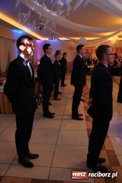 Zdjęcie w galerii na portalu naszraciborz.pl: Trzecia studniówka CKZiU nr 1. Maturzyści bawią się w Pogrzebieniu FOTO i WIDEO wiadomości z regionu