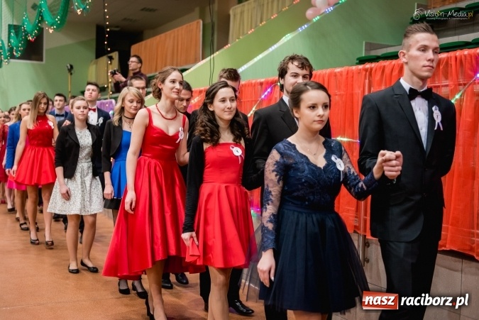 Zdjęcie w galerii na portalu naszraciborz.pl: Bal maturalny Kasprowicza tradycyjnie w Arenie Rafako FOTO i WIDEO wiadomości z regionu