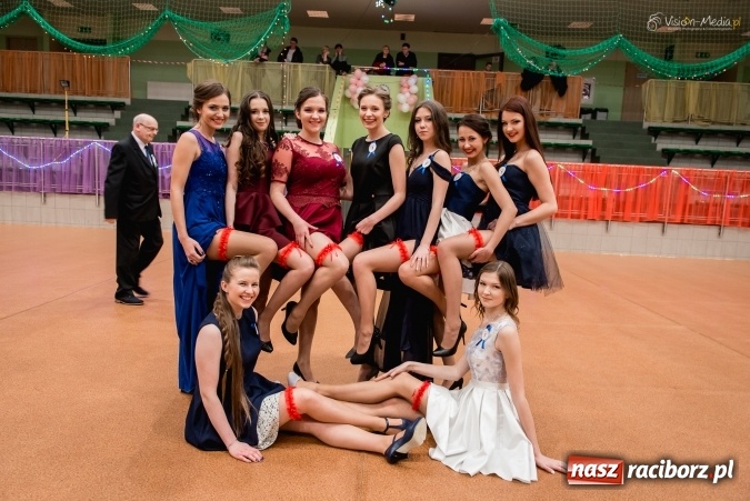 Zdjęcie w galerii na portalu naszraciborz.pl: Bal maturalny Kasprowicza tradycyjnie w Arenie Rafako FOTO i WIDEO wiadomości z regionu