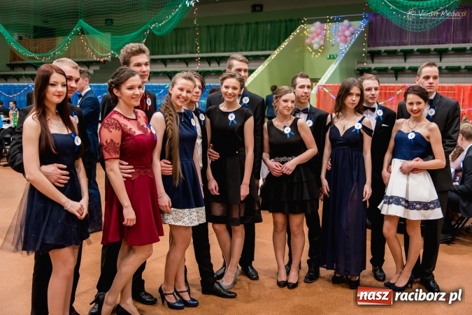 Zdjęcie w galerii na portalu naszraciborz.pl: Bal maturalny Kasprowicza tradycyjnie w Arenie Rafako FOTO i WIDEO wiadomości z regionu