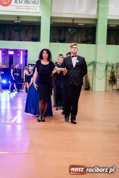 Zdjęcie w galerii na portalu naszraciborz.pl: Bal maturalny Kasprowicza tradycyjnie w Arenie Rafako FOTO i WIDEO wiadomości z regionu