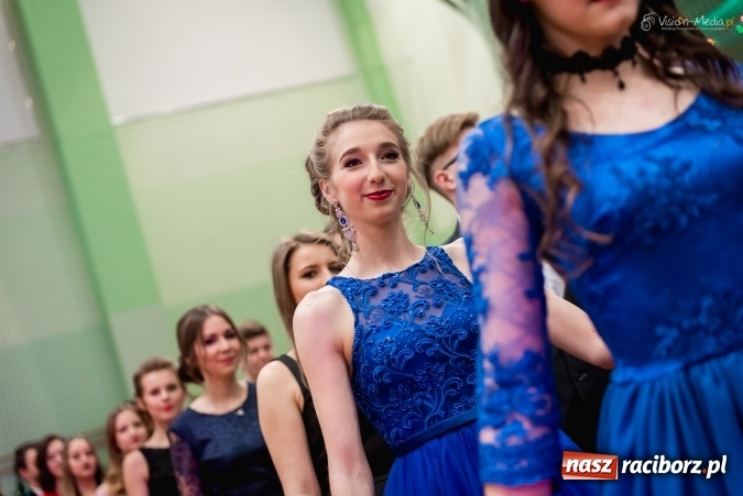 Zdjęcie w galerii na portalu naszraciborz.pl: Bal maturalny Kasprowicza tradycyjnie w Arenie Rafako FOTO i WIDEO wiadomości z regionu