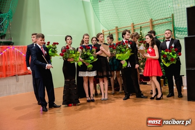 Zdjęcie w galerii na portalu naszraciborz.pl: Bal maturalny Kasprowicza tradycyjnie w Arenie Rafako FOTO i WIDEO wiadomości z regionu