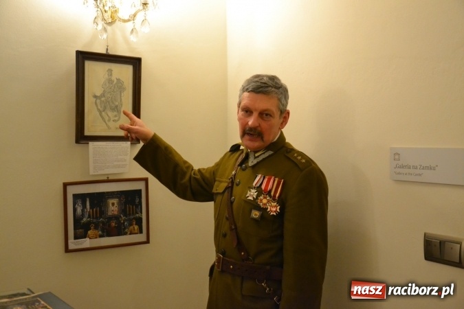 Zdjęcie w galerii na portalu naszraciborz.pl: Hej, szable w dłoń, czyli wernisaż wystawy białej broni - szabli na Zamku Piastowskim wiadomości z regionu