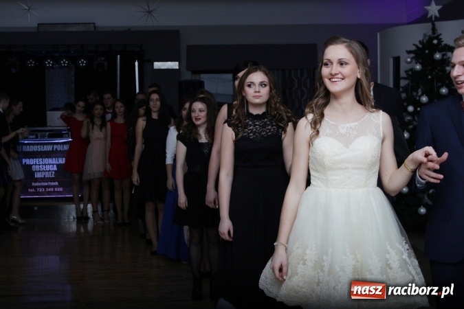 Zdjęcie w galerii na portalu naszraciborz.pl: Sezon studniówkowy trwa - dziś w Bravo bawi się Mechanik FOTO i WIDEO wiadomości z regionu