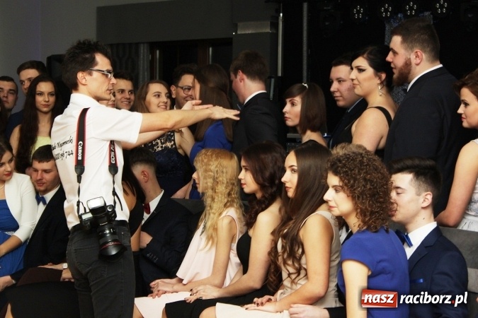 Zdjęcie w galerii na portalu naszraciborz.pl: Sezon studniówkowy trwa - dziś w Bravo bawi się Mechanik FOTO i WIDEO wiadomości z regionu