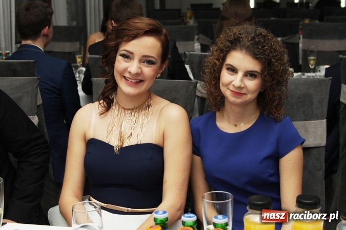 Zdjęcie w galerii na portalu naszraciborz.pl: Sezon studniówkowy trwa - dziś w Bravo bawi się Mechanik FOTO i WIDEO wiadomości z regionu