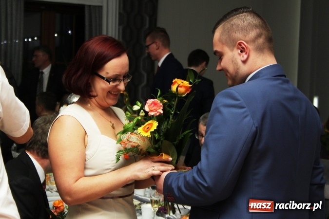 Zdjęcie w galerii na portalu naszraciborz.pl: Sezon studniówkowy trwa - dziś w Bravo bawi się Mechanik FOTO i WIDEO wiadomości z regionu