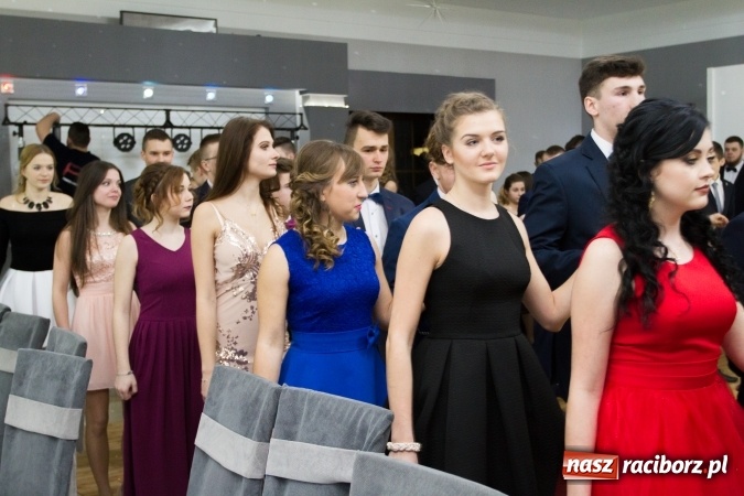 Zdjęcie w galerii na portalu naszraciborz.pl: Sezon studniówkowy trwa - dziś w Bravo bawi się Mechanik FOTO i WIDEO wiadomości z regionu